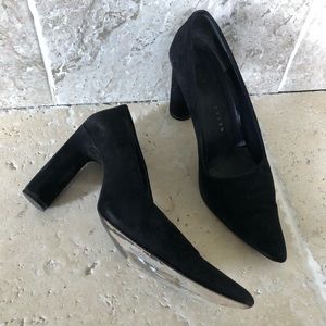 Richard Tyler Black Suede Leather Pointy Heels